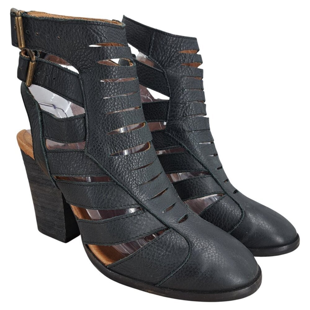 Free People Hayes Black Leather Buckle Strappy Sandals Shoes Size 37 US 6.5 Boho